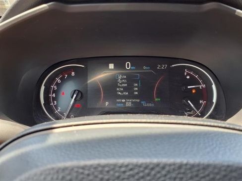 Used 2024 Toyota RAV4 XLE FWD image 15