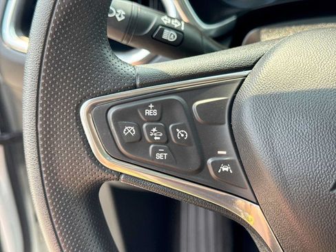 Used 2020 Chevrolet Equinox LS FWD image 22