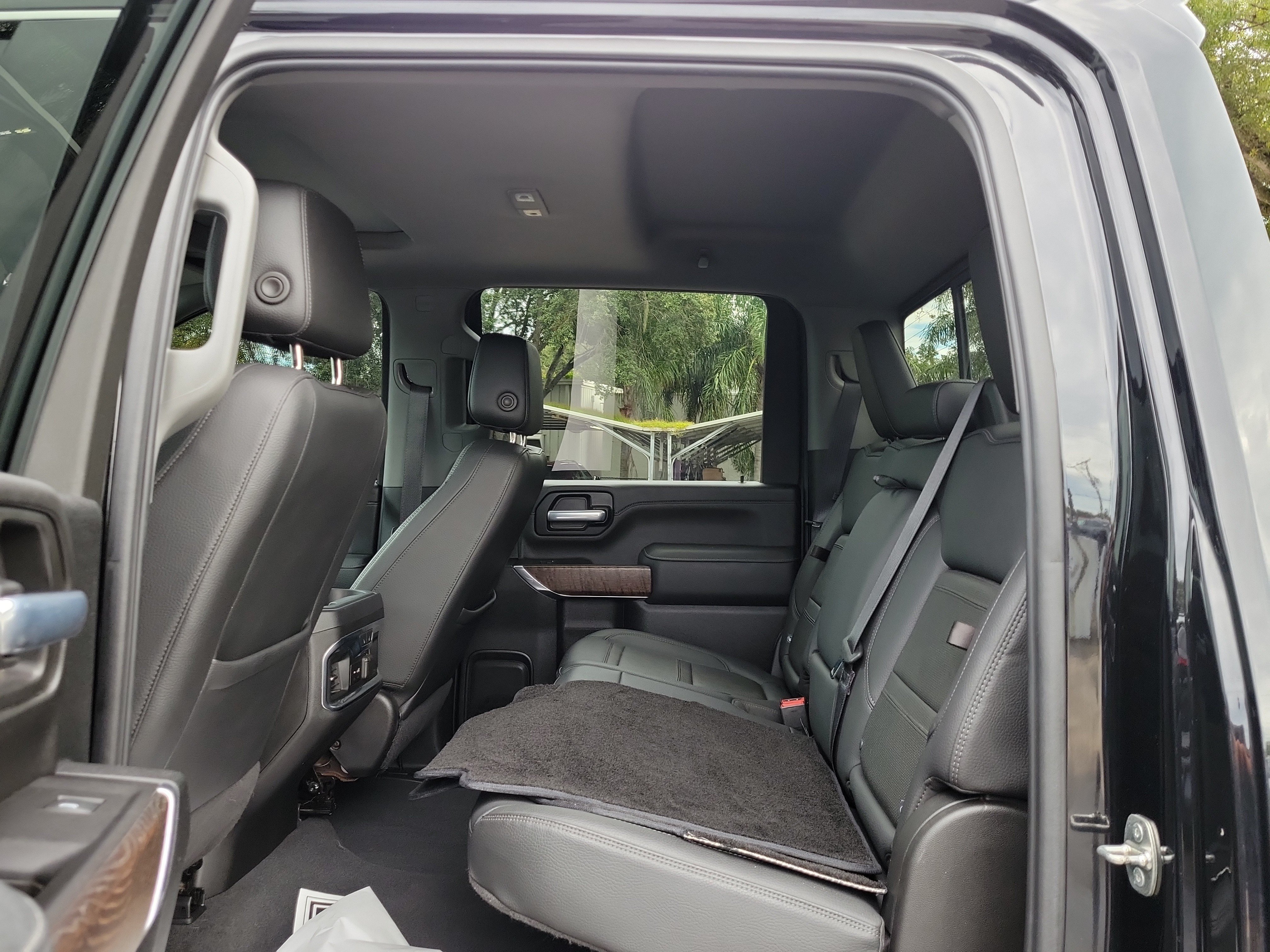 Used 2021 GMC Sierra 3500 Denali w/ Denali Ultimate Package AWD/4WD image 12