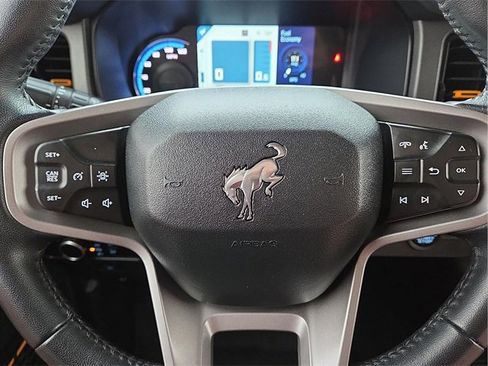 Used 2024 Ford Bronco Badlands image 20
