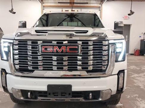 Used 2025 GMC Sierra 3500 Denali w/ Technology Package AWD/4WD image 41