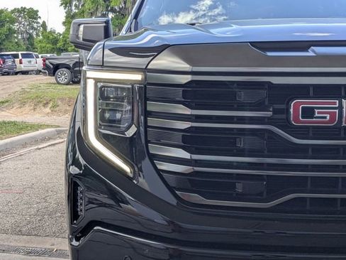 Used 2024 GMC Sierra 1500 AT4 image 10