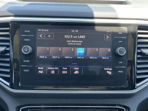Used 2018 Volkswagen Atlas SEL Premium AWD/4WD image 39