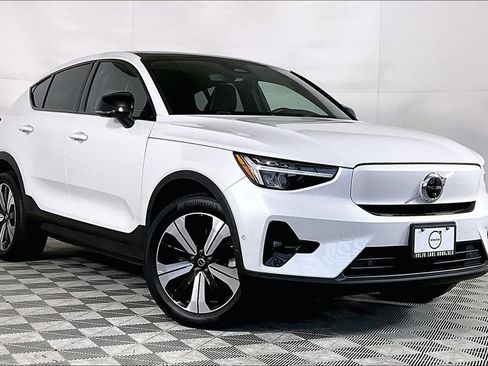 Used 2023 Volvo C40 P8 Recharge Plus AWD/4WD image 12