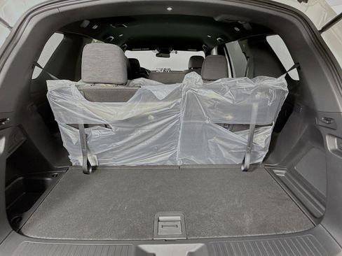 New 2025 Honda Pilot Sport image 32