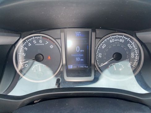 Used 2019 Toyota Tacoma SR5 image 8