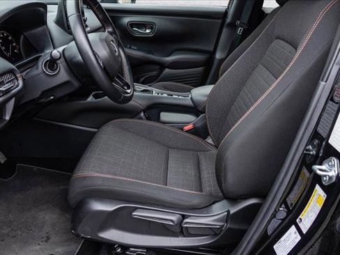 Used 2025 Honda HR-V Sport image 11