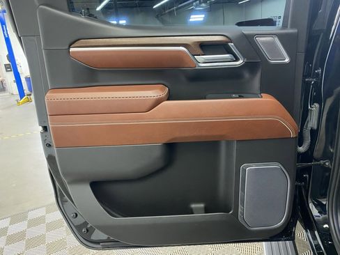 Used 2023 GMC Sierra 1500 Denali Ultimate image 18