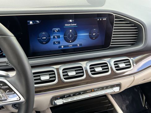 Certified 2024 Mercedes-Benz GLE 450 4MATIC image 19