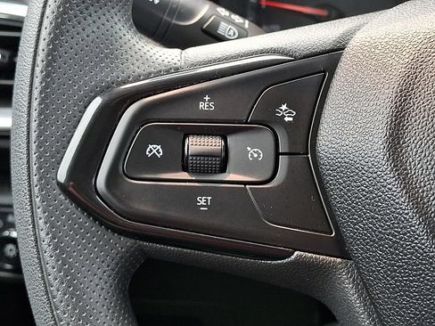 Used 2023 Chevrolet TrailBlazer LT FWD image 23