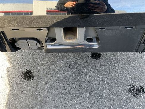 Used 2023 Toyota Sequoia Platinum image 36