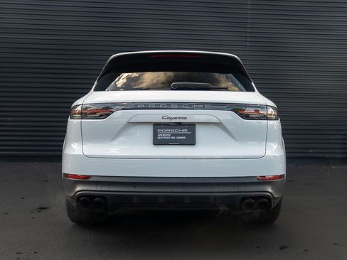 Used 2022 Porsche Cayenne Platinum Edition AWD/4WD image 30