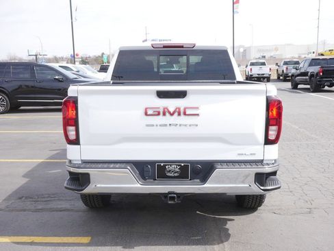 Used 2024 GMC Sierra 1500 SLE w/ Preferred Package AWD/4WD image 6