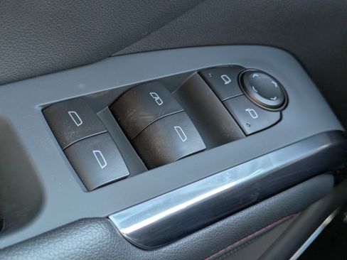 New 2026 Chevrolet Traverse Z71 w/ Enhanced Driving Package AWD/4WD image 17