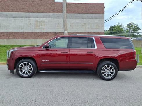 Used 2020 GMC Yukon XL Denali AWD/4WD image 20
