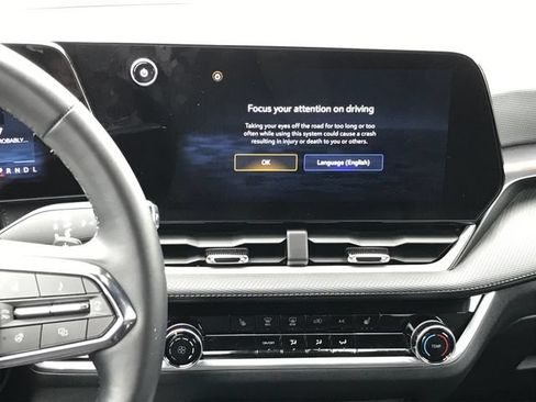 Certified 2026 Chevrolet Equinox LT AWD/4WD image 10