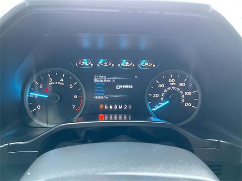 Used 2017 Ford F150 XLT w/ Equipment Group 302A Luxury image 12