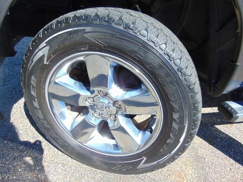 Used 2018 RAM 1500 Big Horn AWD/4WD image 23