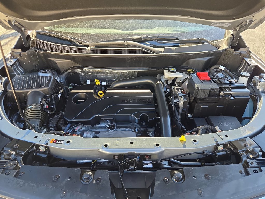 Used 2026 Chevrolet Equinox LT FWD image 34