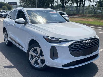 New 2025 Audi Q5 Premium Plus