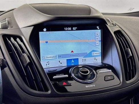 Used 2019 Ford Escape Titanium FWD image 22