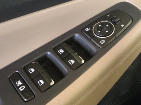 Used 2020 Hyundai Santa Fe SEL w/ Cargo Package FWD image 27