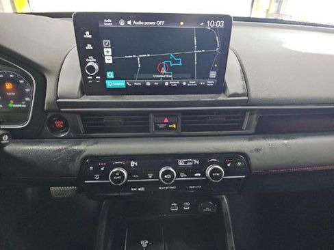 Used 2025 Honda Pilot Black Edition image 8