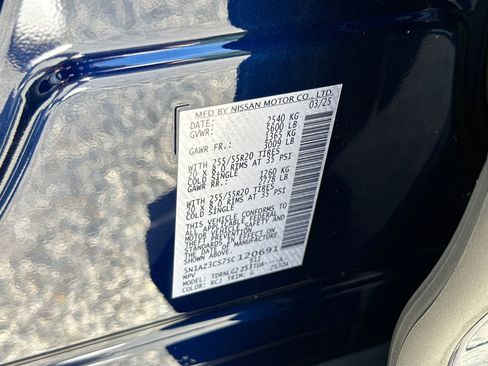 Certified 2025 Nissan Murano SL AWD/4WD image 33
