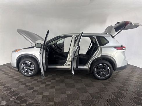 Certified 2024 Nissan Rogue SV image 13