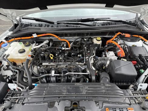 Used 2025 Ford Escape SE w/ PHEV Premium Package FWD image 34