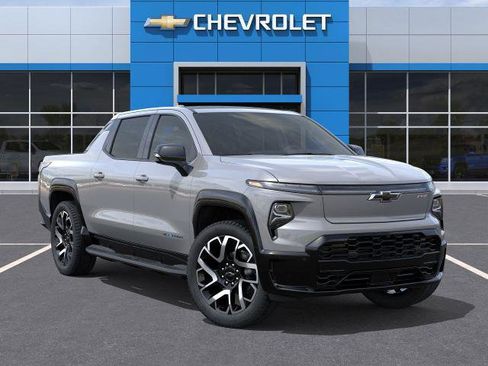 New 2025 Chevrolet Silverado EV RST image 7