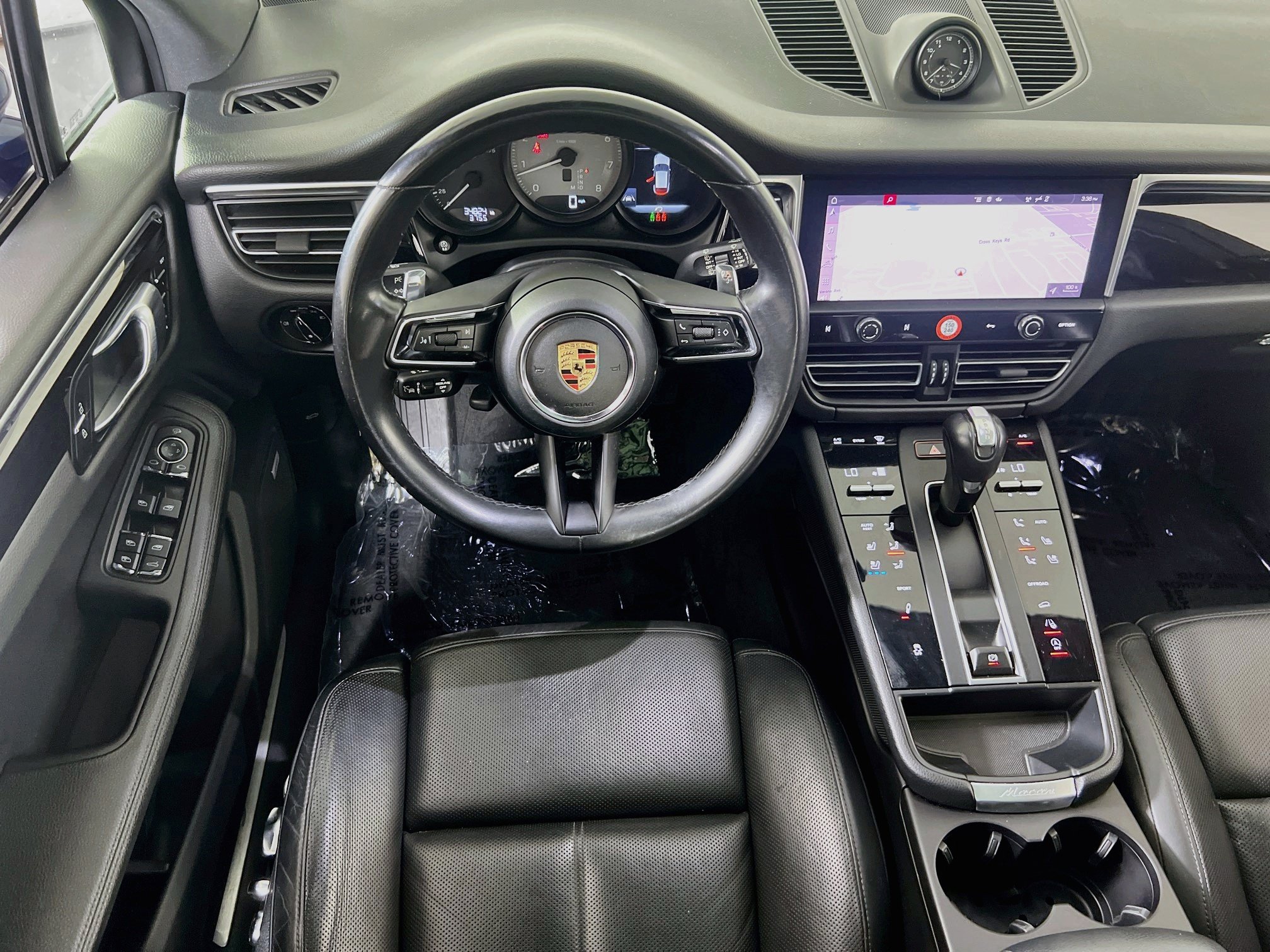Used 2023 Porsche Macan S AWD/4WD image 24