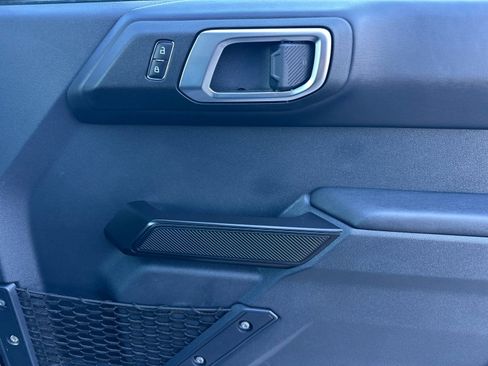 Used 2025 Ford Bronco Outer Banks image 20