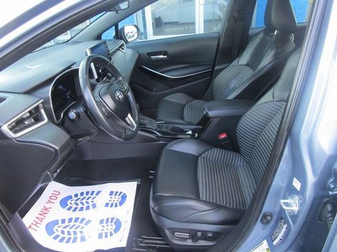 Used 2020 Toyota Corolla XSE image 17