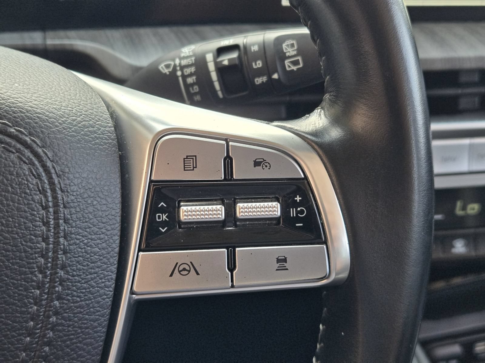 Used 2023 Kia Telluride EX FWD image 30