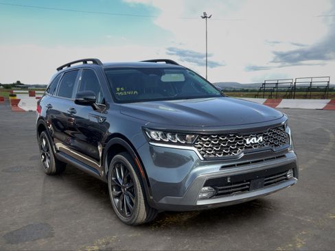 Certified 2023 Kia Sorento X-Line EX AWD/4WD image 2