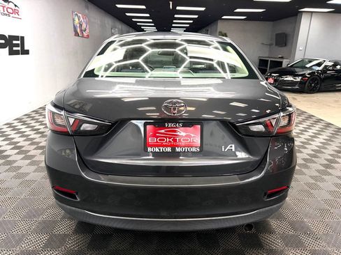 Used 2017 Toyota Yaris iA FWD image 12