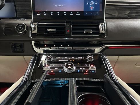 Used 2023 Lincoln Navigator Black Label image 23