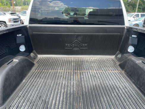 Certified 2021 Chevrolet Silverado 1500 LT AWD/4WD image 5