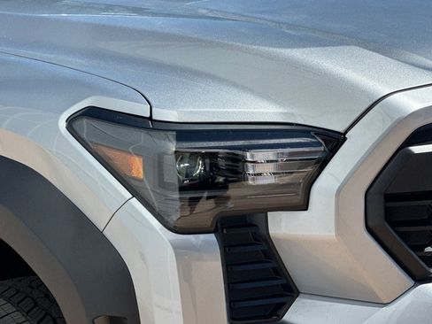 New 2026 Toyota Tacoma TRD Off-Road AWD/4WD image 30