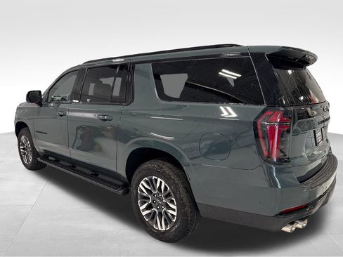 New 2026 Chevrolet Suburban Z71 w/ Sun And Tow Package AWD/4WD image 50