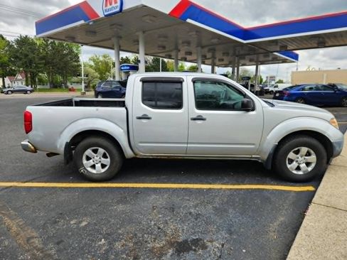Used 2011 Nissan Frontier S AWD/4WD image 3