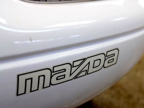 Used 1990 MAZDA MX-5 Miata image 12