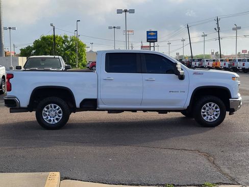 Used 2024 Chevrolet Silverado 2500 LT AWD/4WD image 6