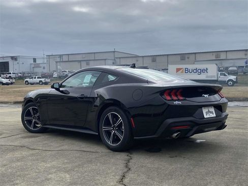 New 2025 Ford Mustang EcoBoost image 5