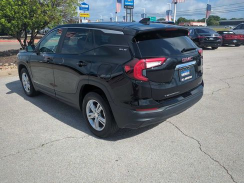 Used 2024 GMC Terrain SLE AWD/4WD image 6