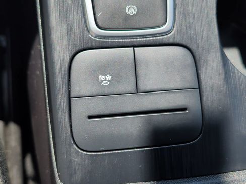 Used 2022 Ford Escape SE w/ SE Sport Appearance Package AWD/4WD image 45