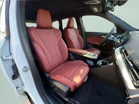New 2026 BMW X1 xDrive28i w/ Convenience Package AWD/4WD image 23