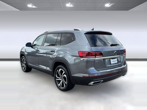 Used 2023 Volkswagen Atlas SEL AWD/4WD image 3