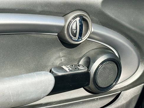 Certified 2023 MINI Cooper S image 17